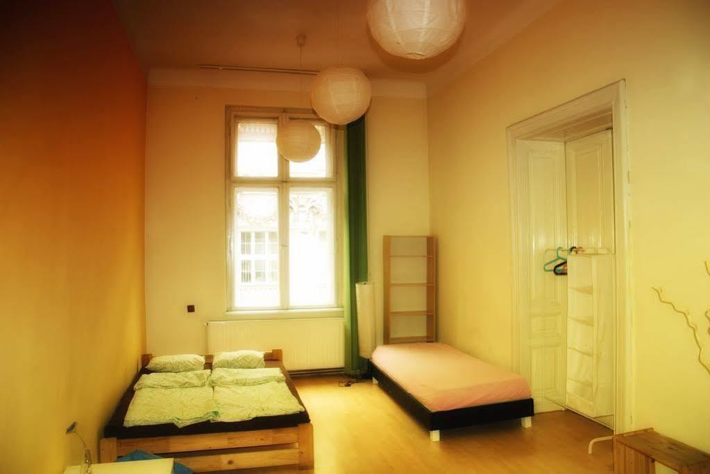 Hostel Krakowskie Klimaty Екстер'єр фото