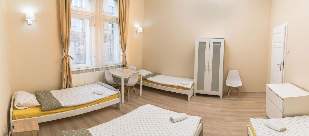 Hostel Krakowskie Klimaty Екстер'єр фото