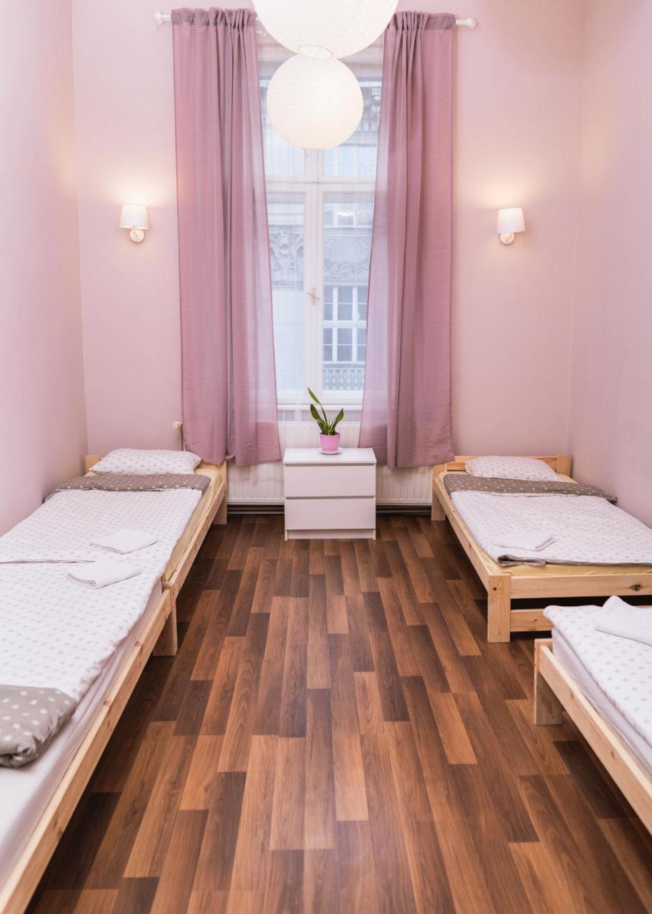 Hostel Krakowskie Klimaty Екстер'єр фото
