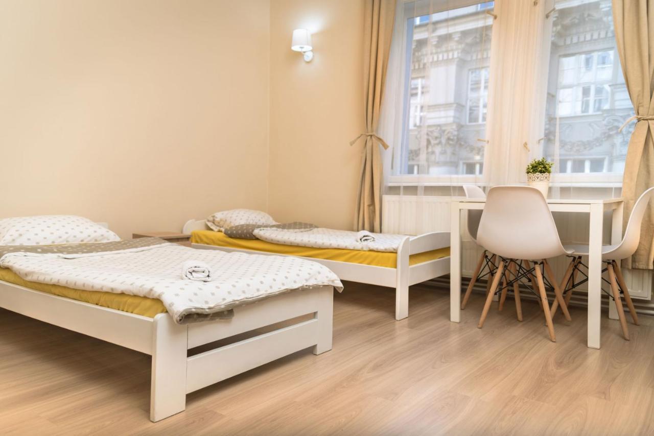 Hostel Krakowskie Klimaty Екстер'єр фото